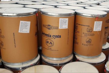 Thức ăn cho tôm, cá.